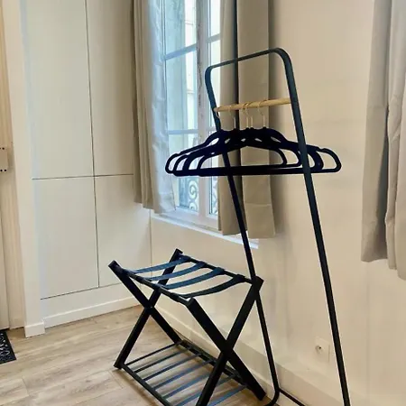 Suite Moderne Au Coeur Du 8E Paris Exterior photo